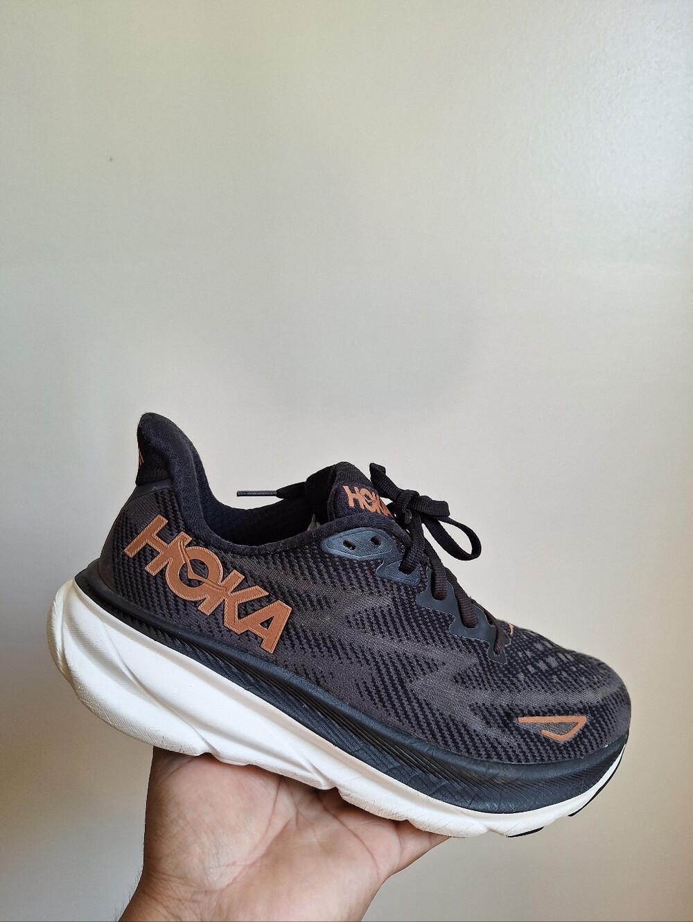 Hoka Clifton 9  Black/Rose Gold  Women's Size 7.5B - Picture 13 of 16